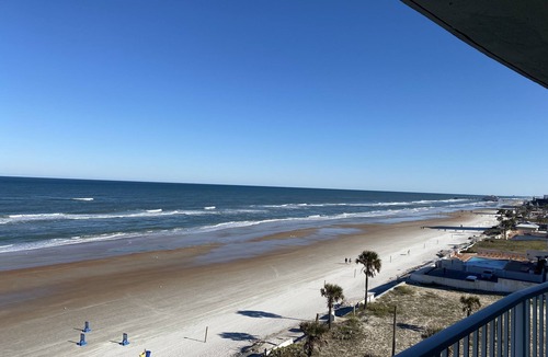 East Daytona Apartment | DIRECT OCEAN VIEW BALCONY-STUDIO-NEW POOL!nn