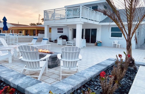Boardwalk House | Direct Oceanfront Home 4BR 3BA Sleeps 12 Near Flagler Ave All Fees Included