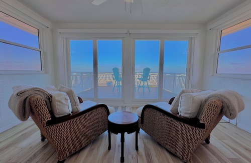 Boardwalk House | Direct Oceanfront Home 4BR 3BA Sleeps 12 Near Flagler Ave All Fees Included