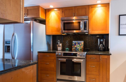 Kihei Condo | Direct Oceanfront/Beachfront Luxury! Recently Remodeled