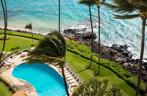 Kihei Condo | Direct Oceanfront/Beachfront Luxury! Recently Remodeled