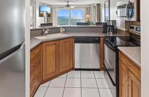 Seawinds Condo Apartment | Direct oceanfront corner 2/2 with stunning views, huge balcony, heated pool, and garage parking