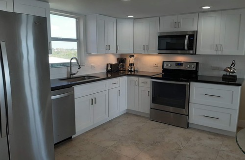 Tavernier Condo | Direct Oceanfront End Unit, WiFi, Pool, Peaceful Location, Panoramic Views!