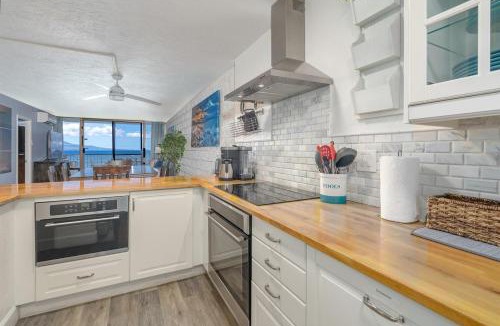 Maalaea House | Direct Oceanfront—Fully remodeled—Sleeps 6