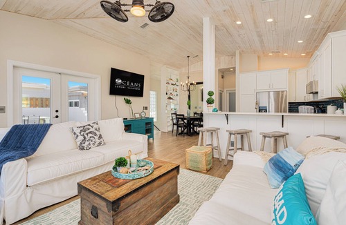 Wilbur-By-The-Sea House | Direct, Oceanfront Home-No-Drive Beach-Seaclusion