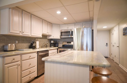 Midtown Ocean City Condo | Direct Oceanfront, Mid-Town, Updated & Spacious 1st Floor - Walk off to Beach