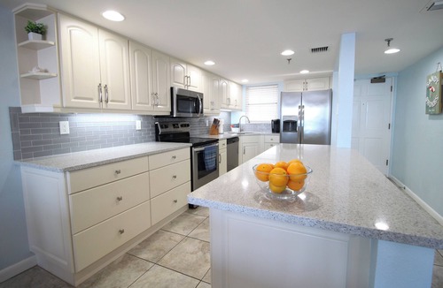 Ormond-by-the-Sea Condo | Direct Oceanfront Amazing Views Beach. Balcony. Pool. Beach Gear.