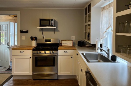 Brighton House | Direct VAST Access, In Town