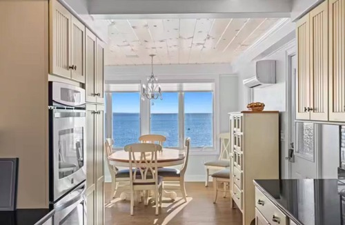 Niantic House | Direct Waterfront Beach House with Panoramic Views