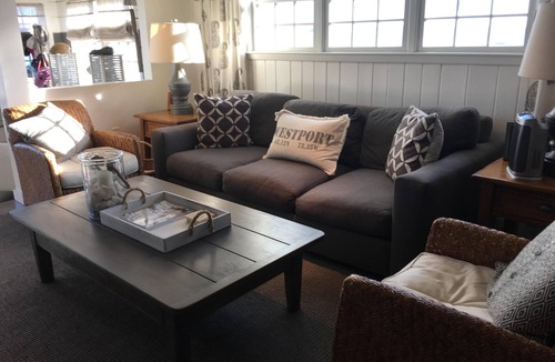 Westport Cottage | DIRECT WATERFRONT Beachhouse!