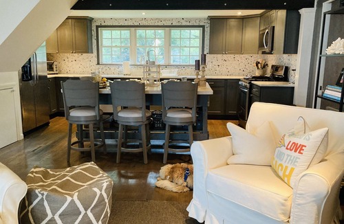 Westport Cottage | DIRECT WATERFRONT Beachhouse!