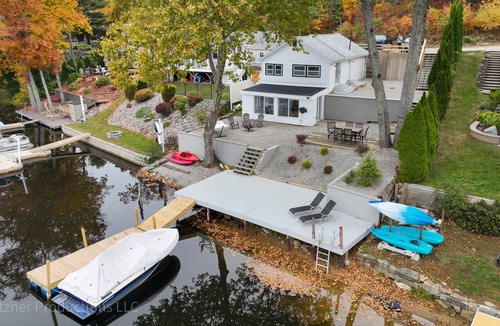 East Haddam House | Direct Waterfront Lake Retreat