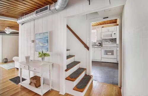 Momauguin House | Direct Waterfront Private Beach Escape