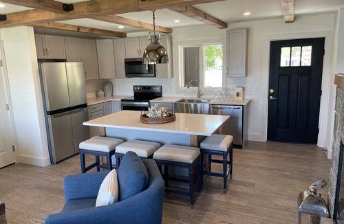 Diamond Point House | Direct Waterfront Rental