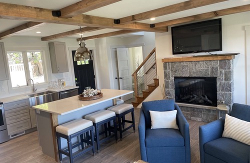 Diamond Point House | Direct Waterfront Rental