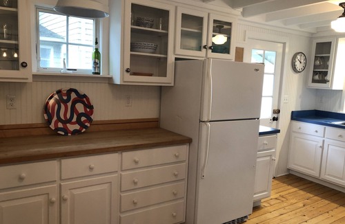 Madison Center Cottage | Direct waterfront renovated cottage.