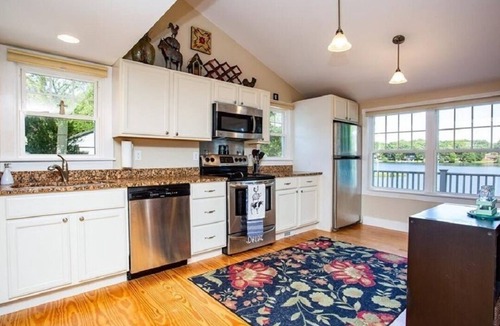 Northwest Harwinton Cottage | Direct Waterfront with Private Beach - Entire Home