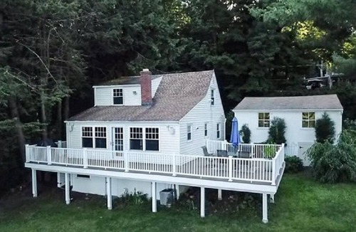 Northwest Harwinton Cottage | Direct Waterfront with Private Beach - Entire Home