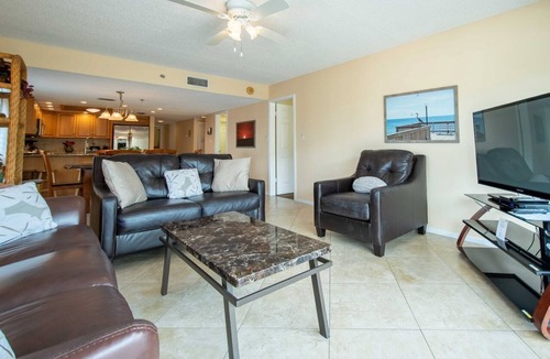 Indian Shores Condo | DIRECTLY ON THE BEACH -Perfect for a Family Vacation.