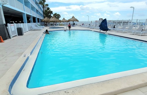 Indian Shores Condo | DIRECTLY ON THE BEACH -Perfect for a Family Vacation.