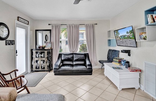North Beach House | Directly on the beach