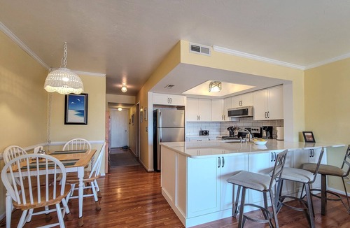 Surf City Condo | Dirft into Surf Condos 414 - Dolphins Drift!