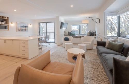 Mount Buller House | Disco 7