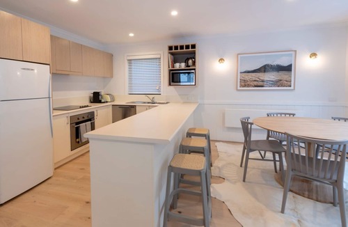 Mount Buller House | Disco 7