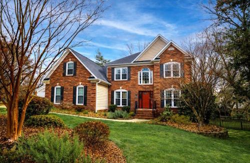 Charlotte House | Disconnect at this Cottage with Great Surroundings in Charlotte, North Carolina