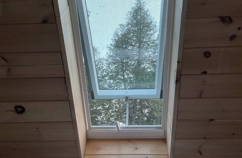 Balderson House | Disconnect to connect, heal within the hug of the forest.