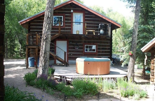 South Fork Cabin | Discount Golf, Free Kayaking, Rafting and Snowshoeing