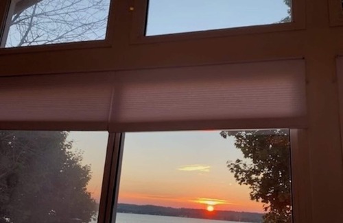 Canandaigua House | Discount Stay for Mother's DayHobart/UoR Graduation! Waterfront home/Pets
