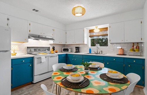 Kiska Beach House | Discounted Rates! l Walk to Beach l Quiet West End of PCB l 5 Mins to 30A