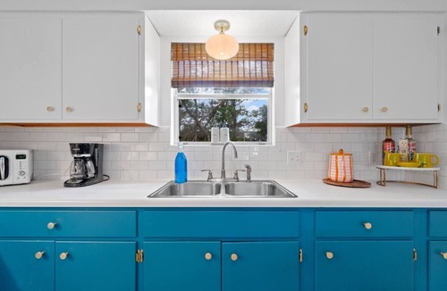 Kiska Beach House | Discounted Rates! l Walk to Beach l Quiet West End of PCB l 5 Mins to 30A