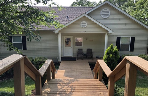 Smith Mountain Lake House | DISCOUNTED RATE First Week of June! Gentle Slope, No Wake Cove, Large Dock.