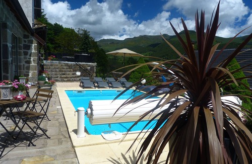 Saint-Jacques-des-Blats House | Discover . Breathe . Dreaming .