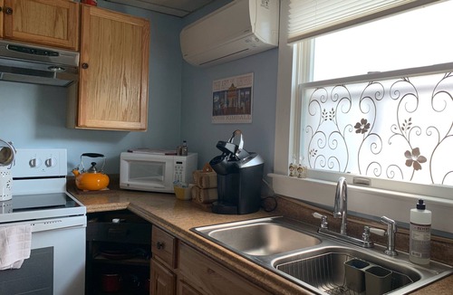 Damariscotta Apartment | Discover Coastal charm, just a quick 26-min drive away