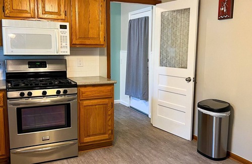 Decatur House | Discover Decatur in this 3 BR 2 BA Weekend Getaway