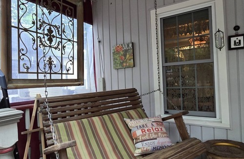 Mount Gretna Heights Cottage | ​Discover Gretna Lake Magic: Private Wooded Oasis