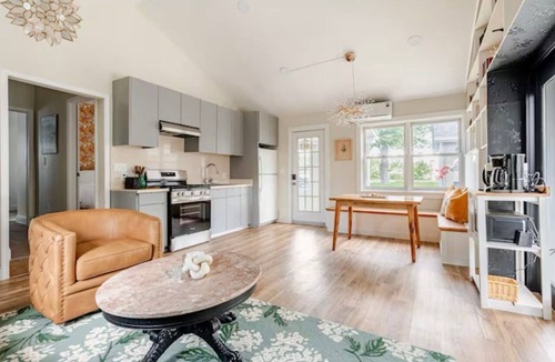 Lorenz Park House | Discover Hudson CharmHouse,where Hudson's sophistication and historic charm meet