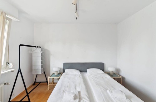 Horgen District Apartment | Discover Lakeview Apartment Living