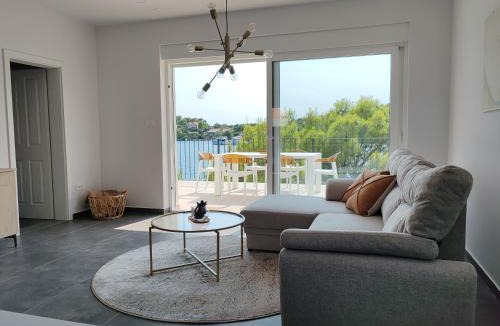 Skrivena Luka Apartment | Discover Lastovo premium accommodation
