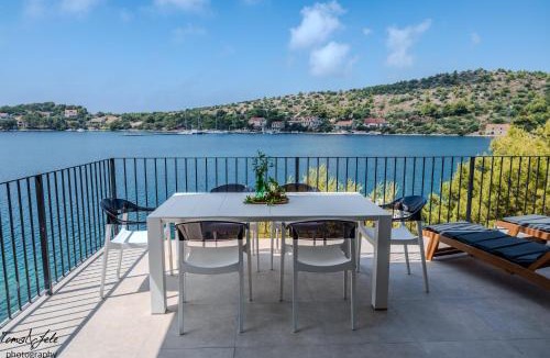 Skrivena Luka Apartment | Discover Lastovo premium accommodation