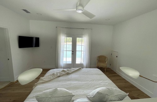 Arp House | Discover luxury in every detail at this getaway