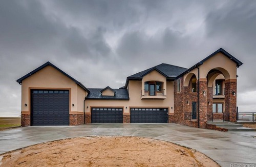 Hudson House | Discover Luxury & Serenity: Luxurious 5 -Bedroom Mountain Retreat