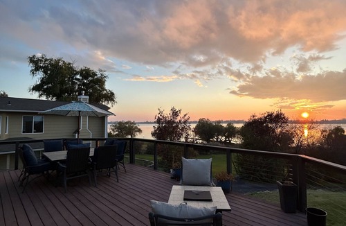 Cascade Valley House | Discover Moses Lake steps away