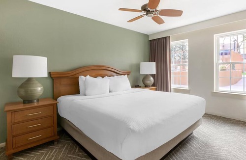 Northeast Santa Fe Hotel | Discover Santa Fe: Spacious Suite with Scenic Views & Resort-Style Comforts