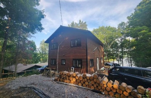 Faraday Cottage | Discover Serenity: Ultimate Summer Getaway Awaits at Charming Cottage Retreat!