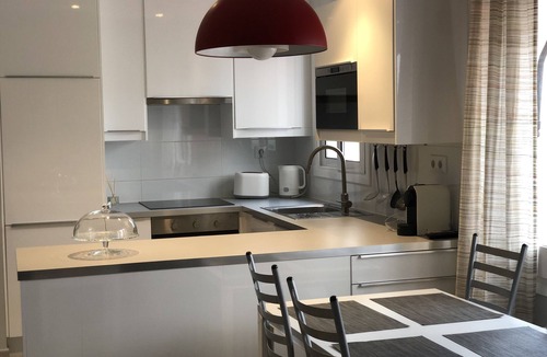Sitges Town Center Condo | Discover Sitges, steps from the beach. 3 BRM + 2 BATH