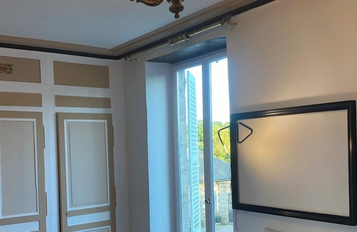 Pre-en-Pail Other | 🌟 Discover the authentic L at Château de la Robinière! 🌟for groups